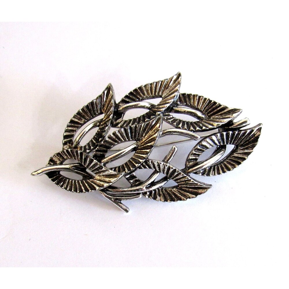 Vintage Silver Tone Open Leaf Cluster Brooch Pin